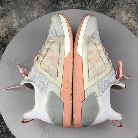 Altra Women's Size 9.5 Hiit XT Mid White Custom Knit Athletic Shoes AFW1976A-1 - Picture 9 of 14